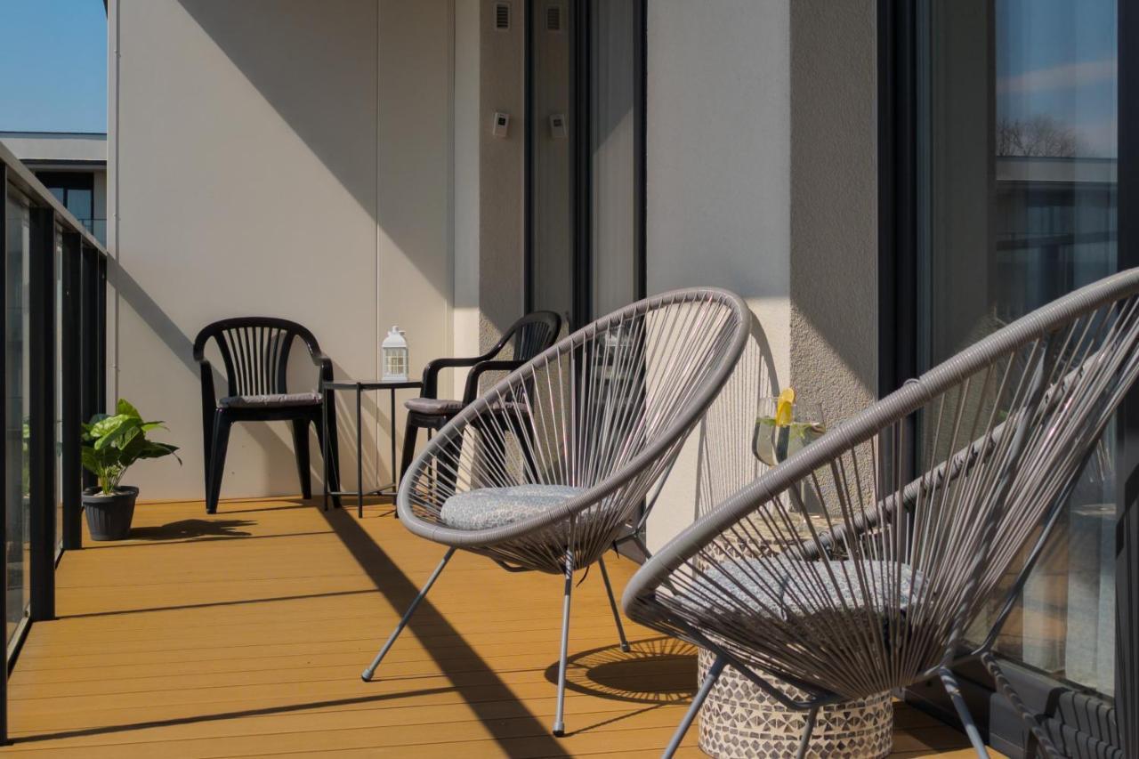 Wellness Resort Apartments Dziwnow Riverfront By Noclegi Renters Extérieur photo