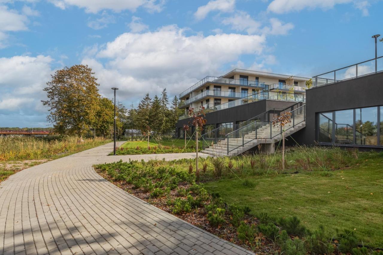 Wellness Resort Apartments Dziwnow Riverfront By Noclegi Renters Extérieur photo