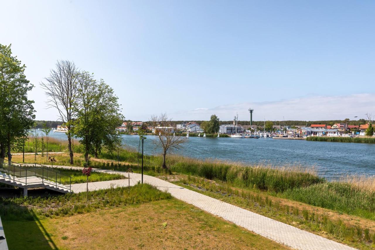 Wellness Resort Apartments Dziwnow Riverfront By Noclegi Renters Extérieur photo