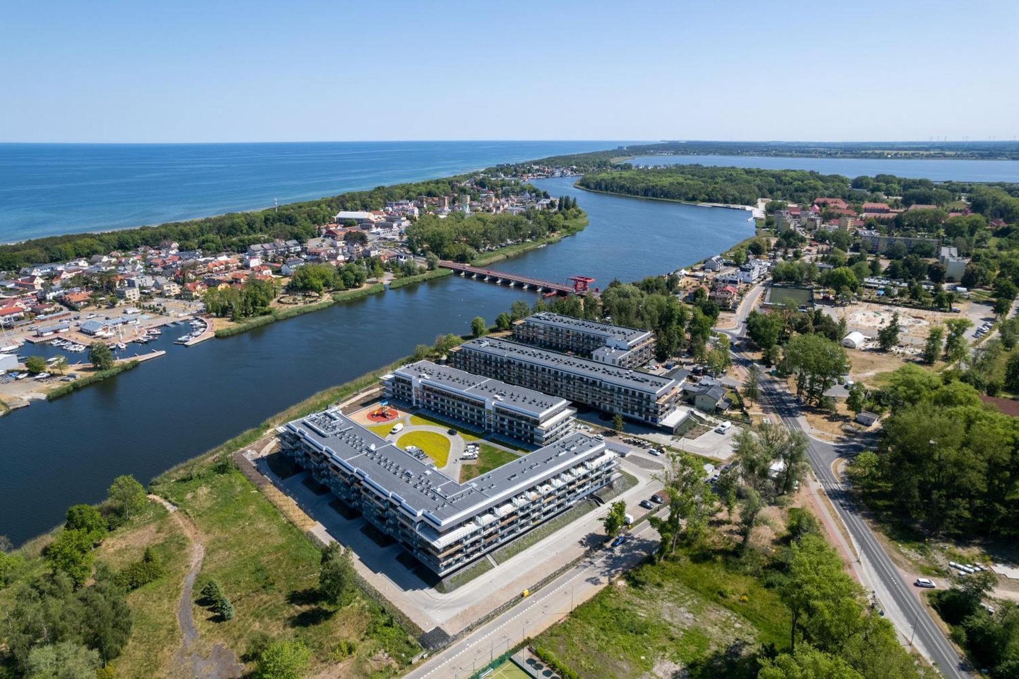 Wellness Resort Apartments Dziwnow Riverfront By Noclegi Renters Extérieur photo